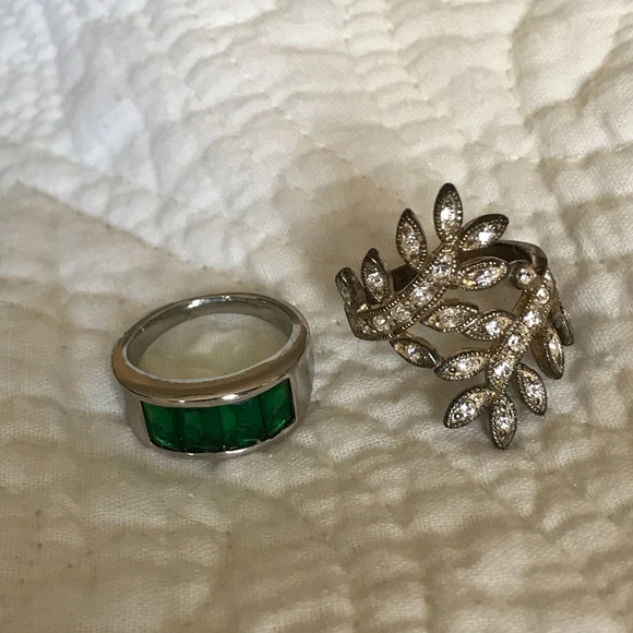 Set of 2 Rings - leaves and green stones - Picture 8 of 10
